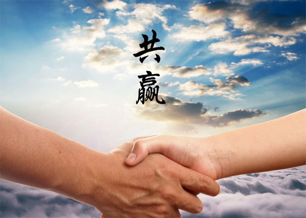 自動(dòng)拆包機(jī)能夠自動(dòng)夾袋 大大提高企業(yè)自動(dòng)化程度